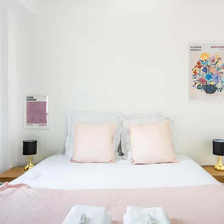 Design - 6 Guests - Buttes Chaumont Apartment *